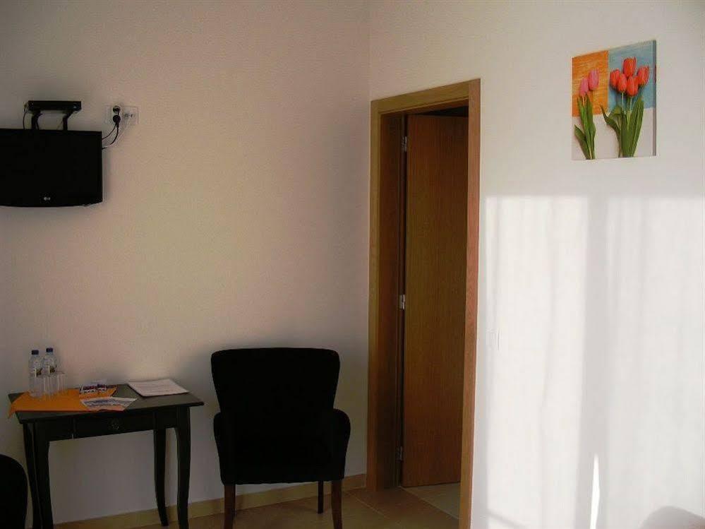 Casa Ceedina Bed And Breakfast & Beauty Batalha Dış mekan fotoğraf