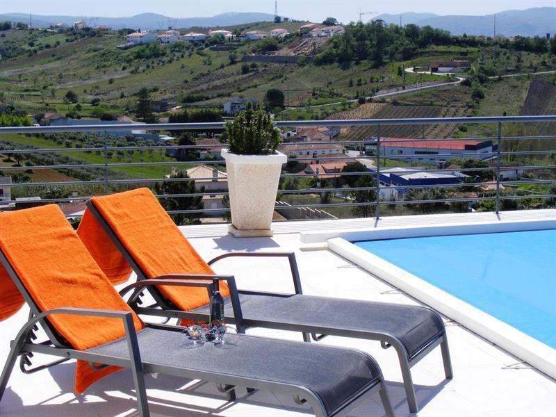 Casa Ceedina Bed And Breakfast & Beauty Batalha Dış mekan fotoğraf