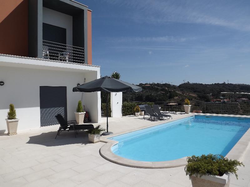 Casa Ceedina Bed And Breakfast & Beauty Batalha Dış mekan fotoğraf